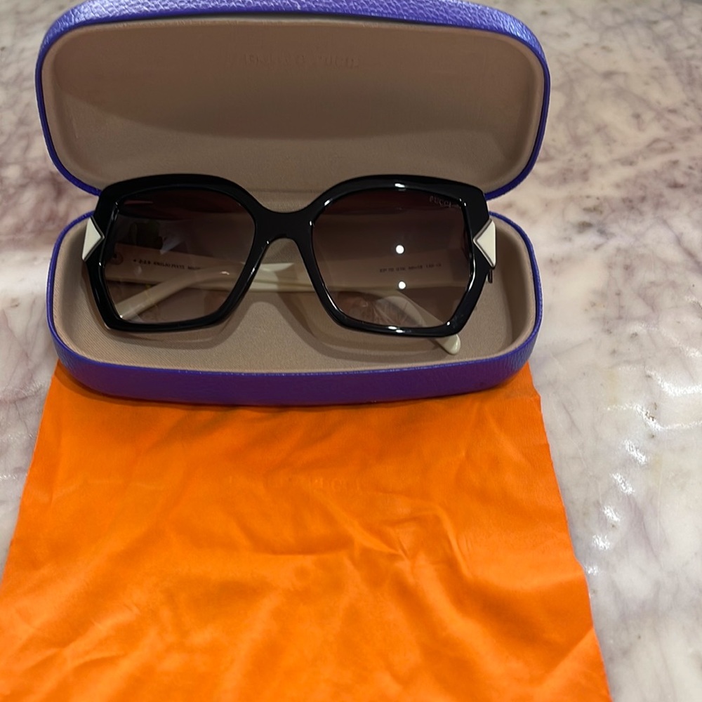 Emilio Pucci eyewear